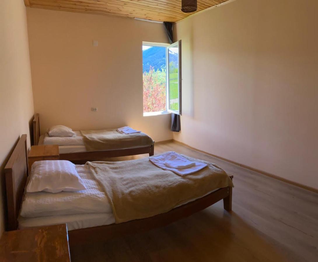 Guesthouse Caucasus Местия Экстерьер фото