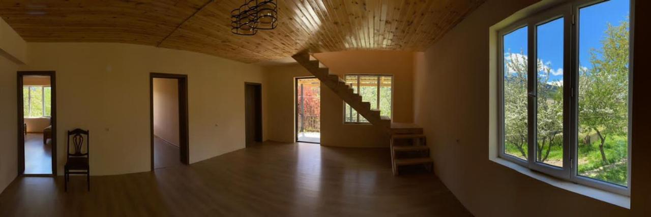 Guesthouse Caucasus Местия Экстерьер фото
